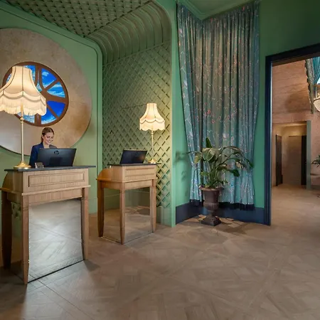 Nuvole Garden بروناتي